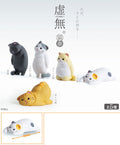 Set of five cat-shaped figurines on a white background with Japanese text.
